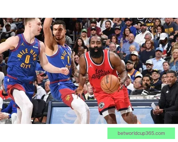 米切尔赞哈登助力球队成功 称没有团队协作无法走到今天